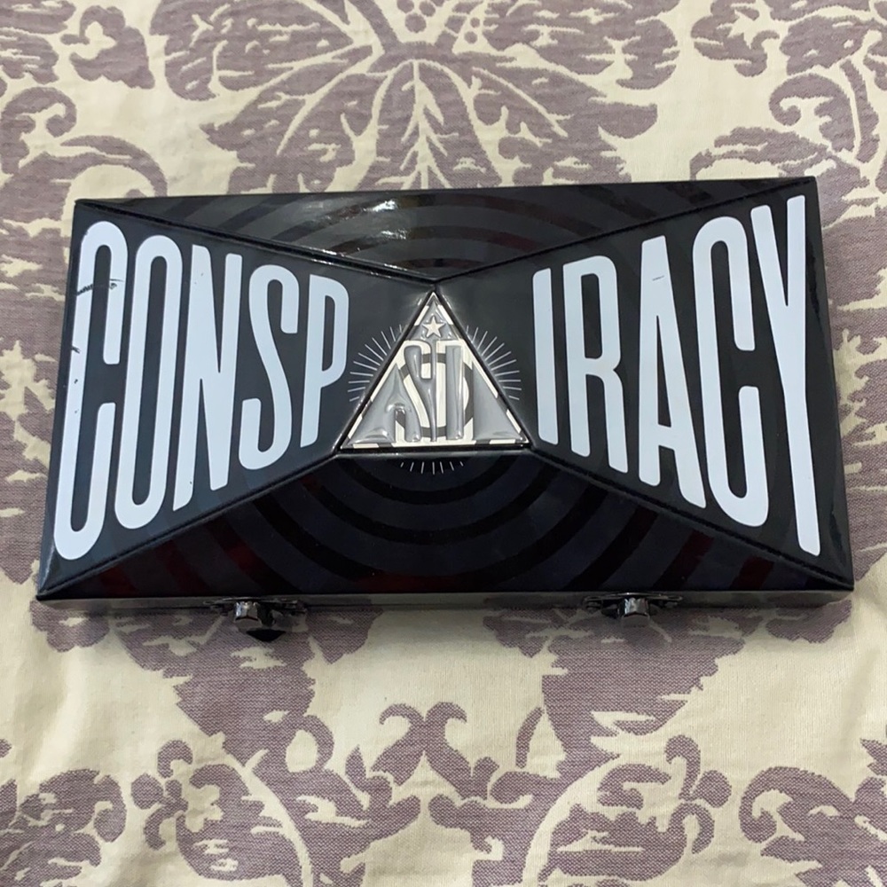 the Conspiracy Palette